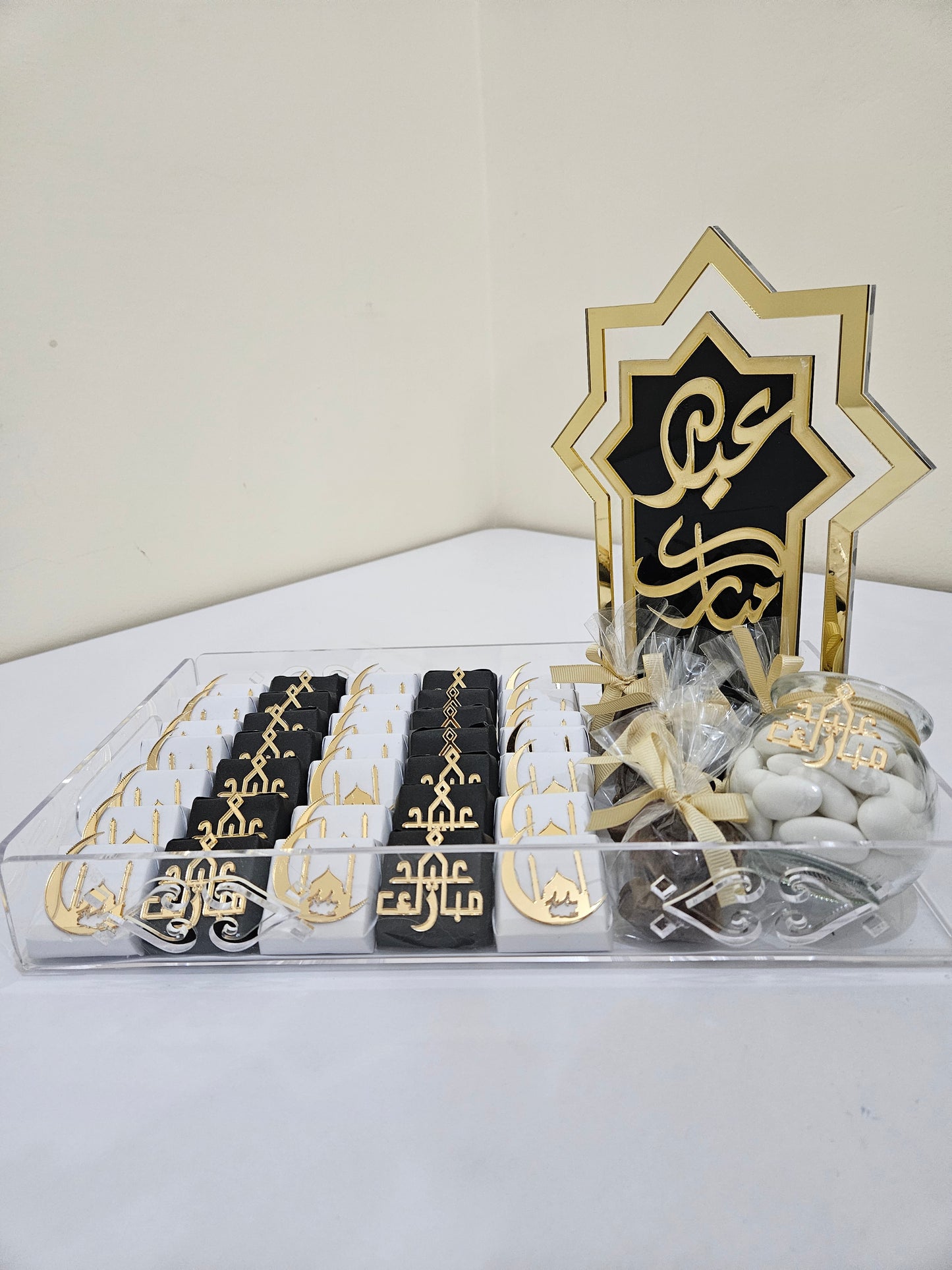 Elegant Eid Mubarak Plexi Chocolate Tray