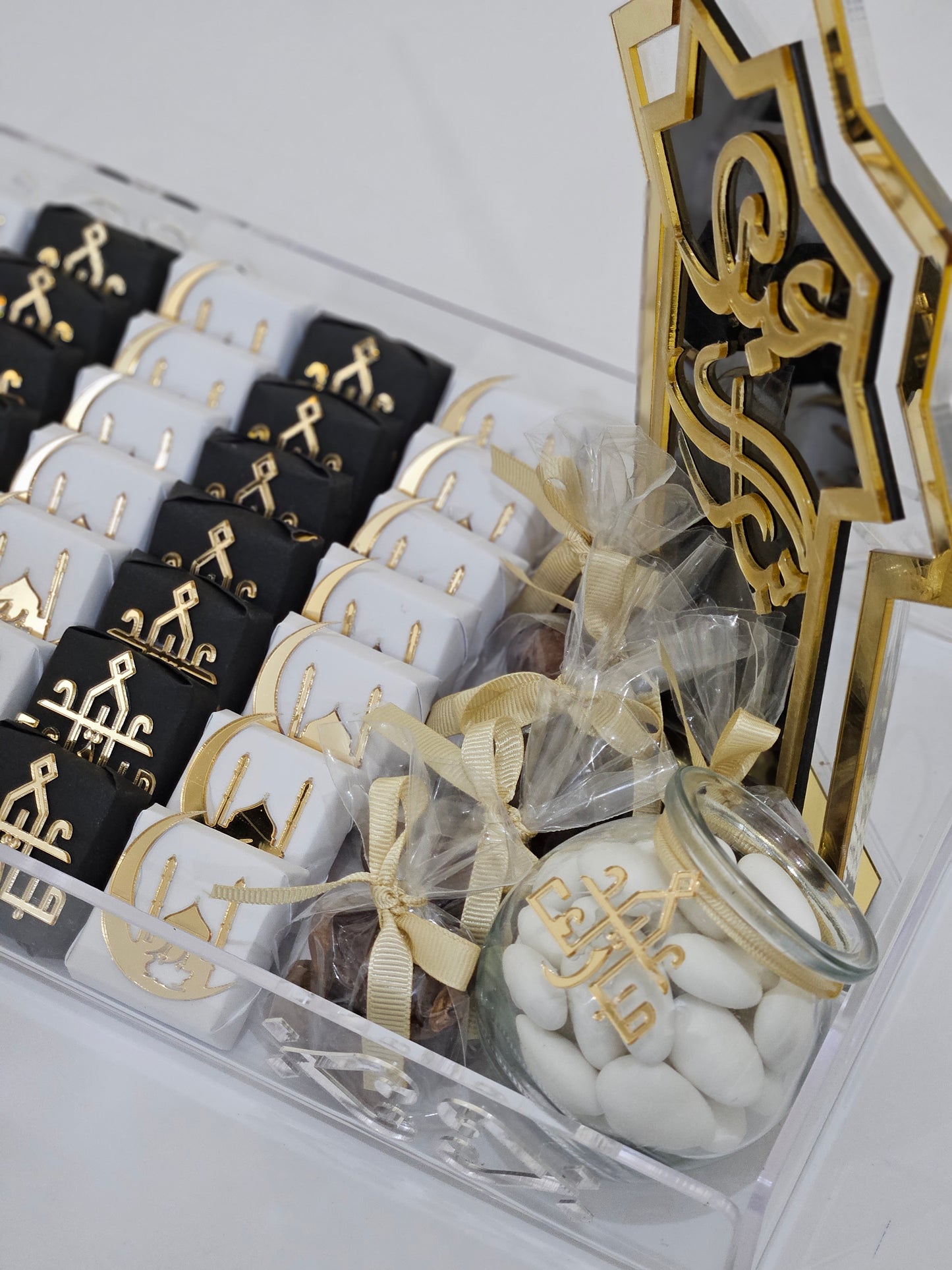 Elegant Eid Mubarak Plexi Chocolate Tray